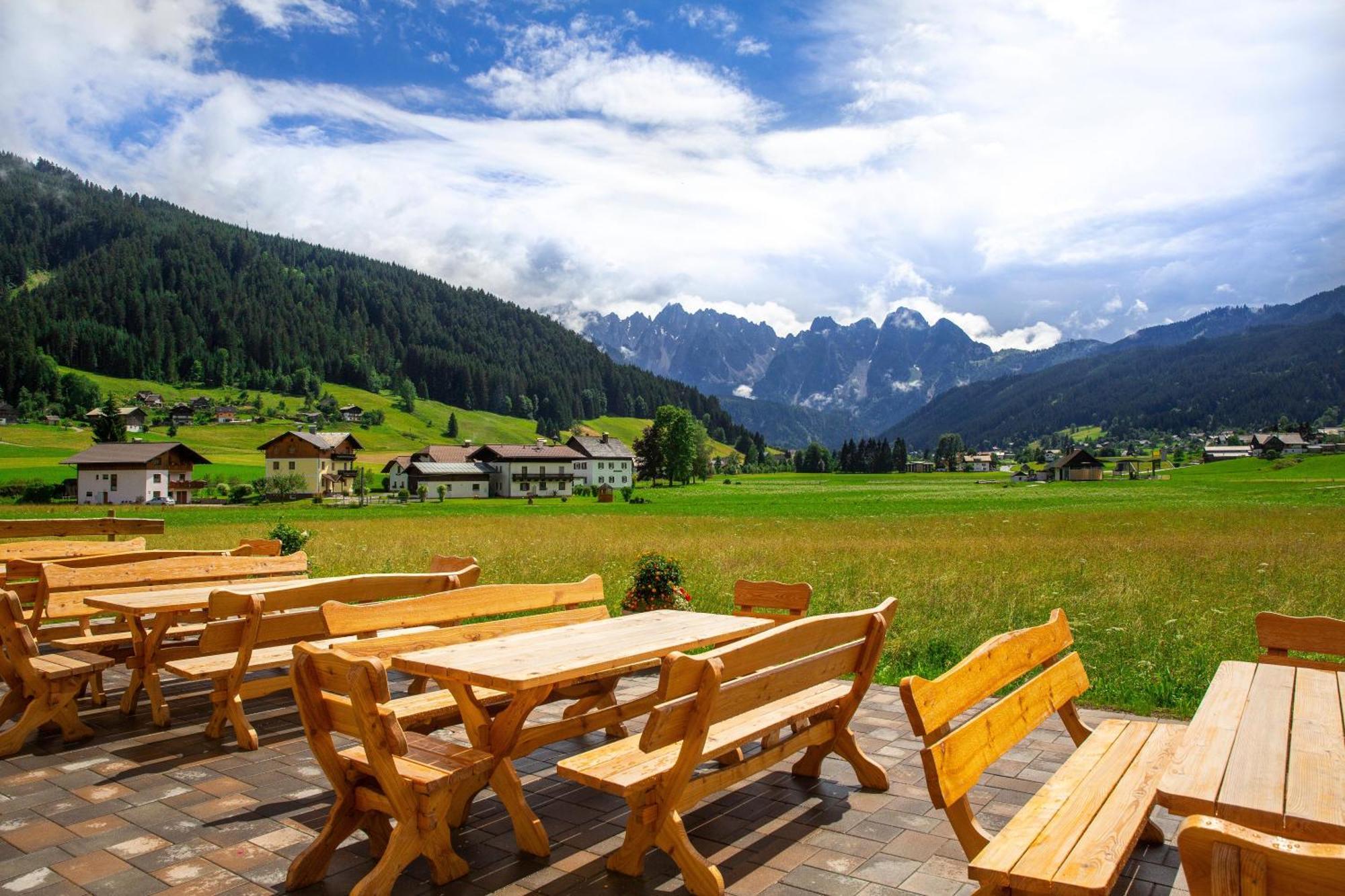 Cooee Alpin Hotel Dachstein Gosau Exterior photo